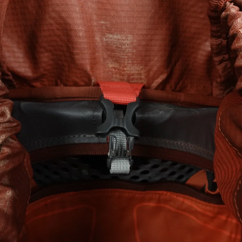 Osprey Atmos AG 65 Backpack Orange Large 65L Anti Gravity Hiking Rain Cover